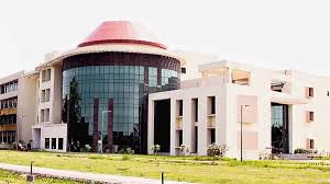 Indian Institute of Science Education and Research Kolkata (IISER Kolkata) is located in Mohanpur, Haringhata Farm in the State of West Bengal. 